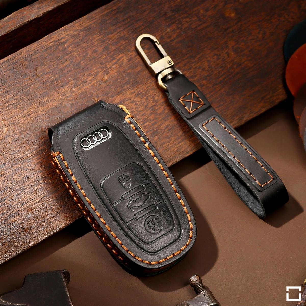 Leder Schlüssel Cover inkl. Lederband & Karabiner passend für Audi Sc,  13,90 €