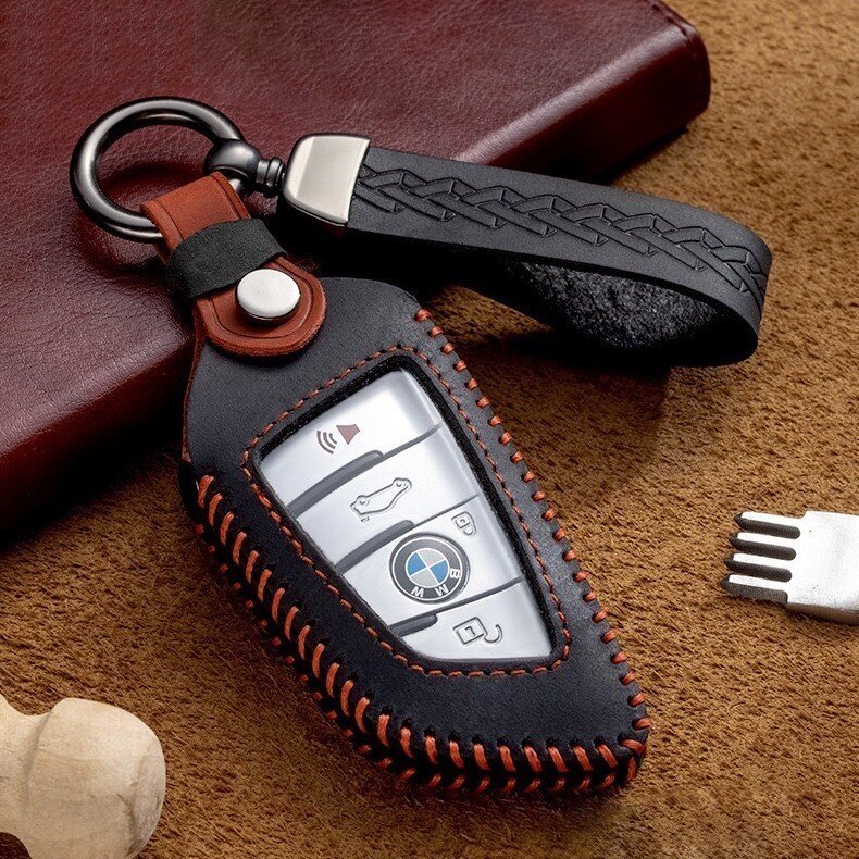 Premium Leder Schlüsselhülle / Schutzhülle (LEK66) passend für BMW Schlüssel inkl. Karabiner + Lederband Premium Autoschlüssel Schutzhülle - Detailansicht 2